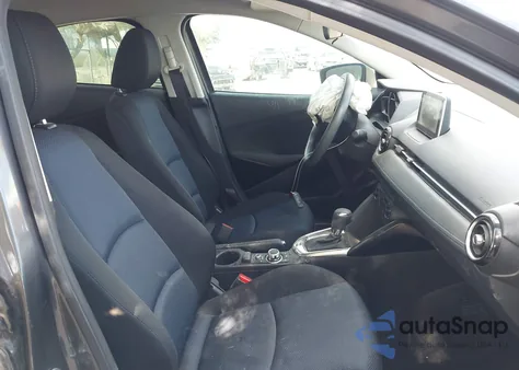 2017 Toyota Yaris Ia z USA, uszkodzony, nr VIN 3MYDLBYV7HY152591